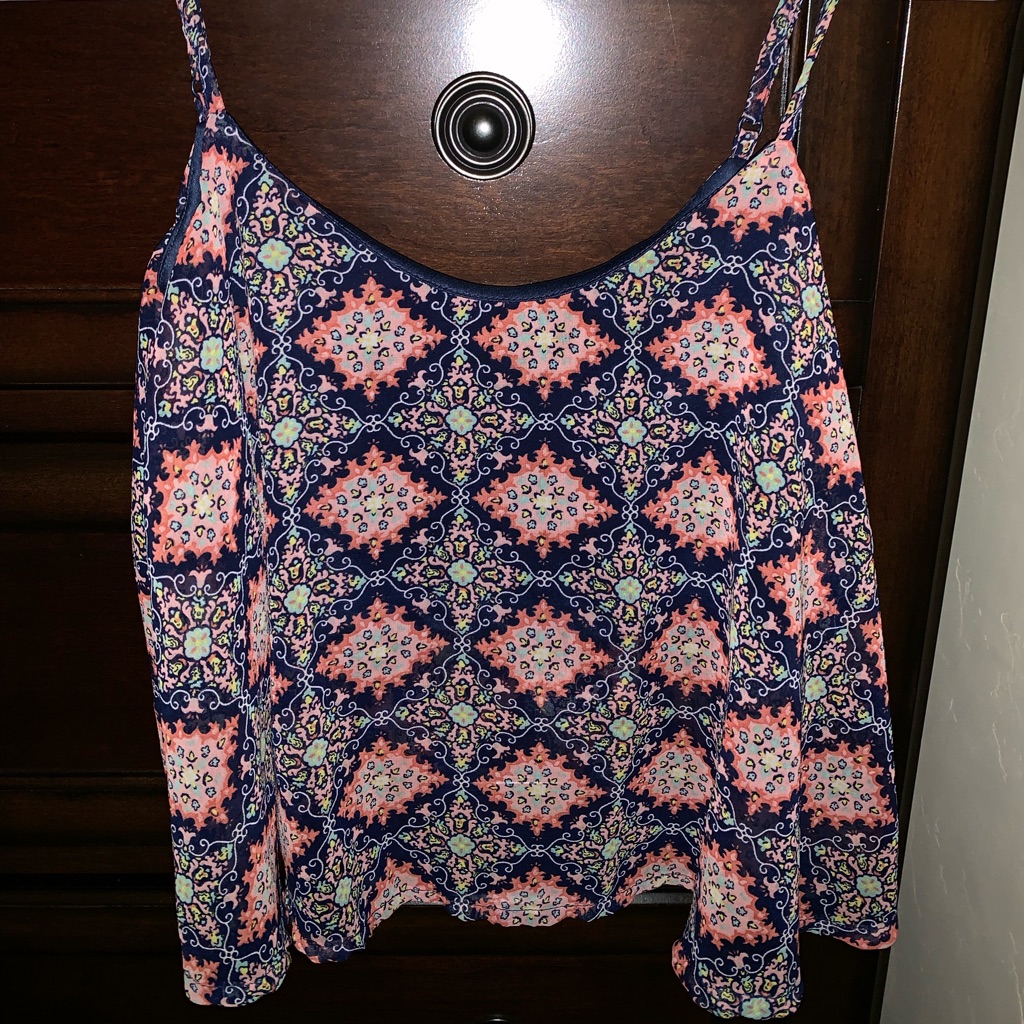 Flowy Pattern Crop Top